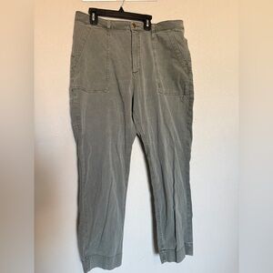 Old Navy Women's Olive Straight Leg Pants